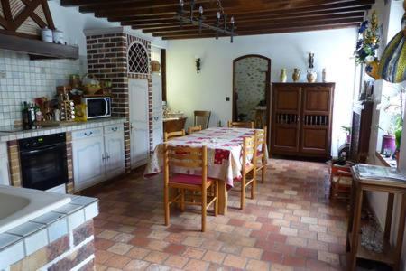 Maison D'Hotes La Source Magny-les-Hameaux Esterno foto